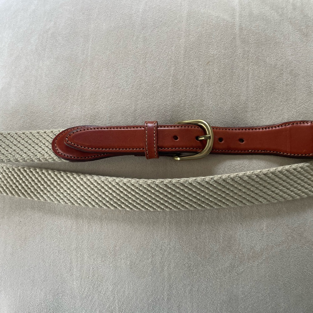 Men’s Nicklaus golf belt.